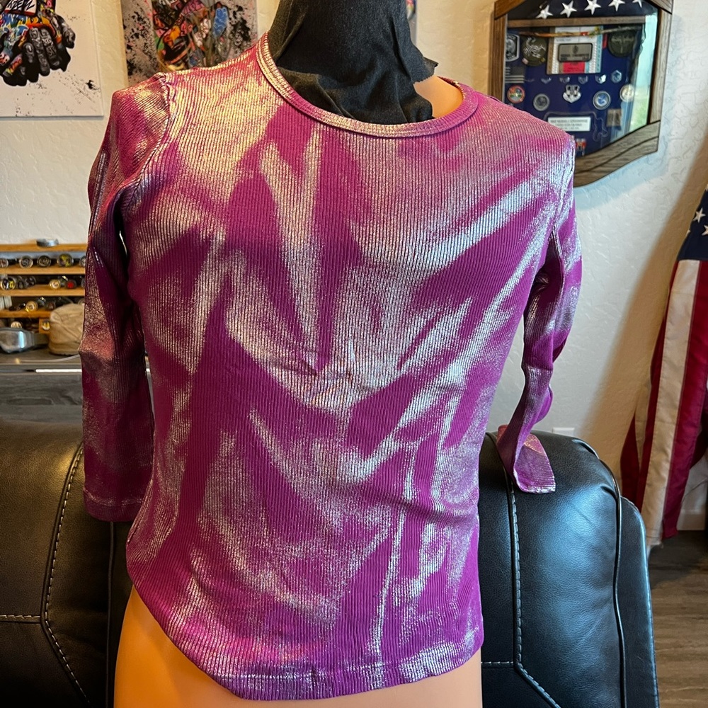 Stunning top.